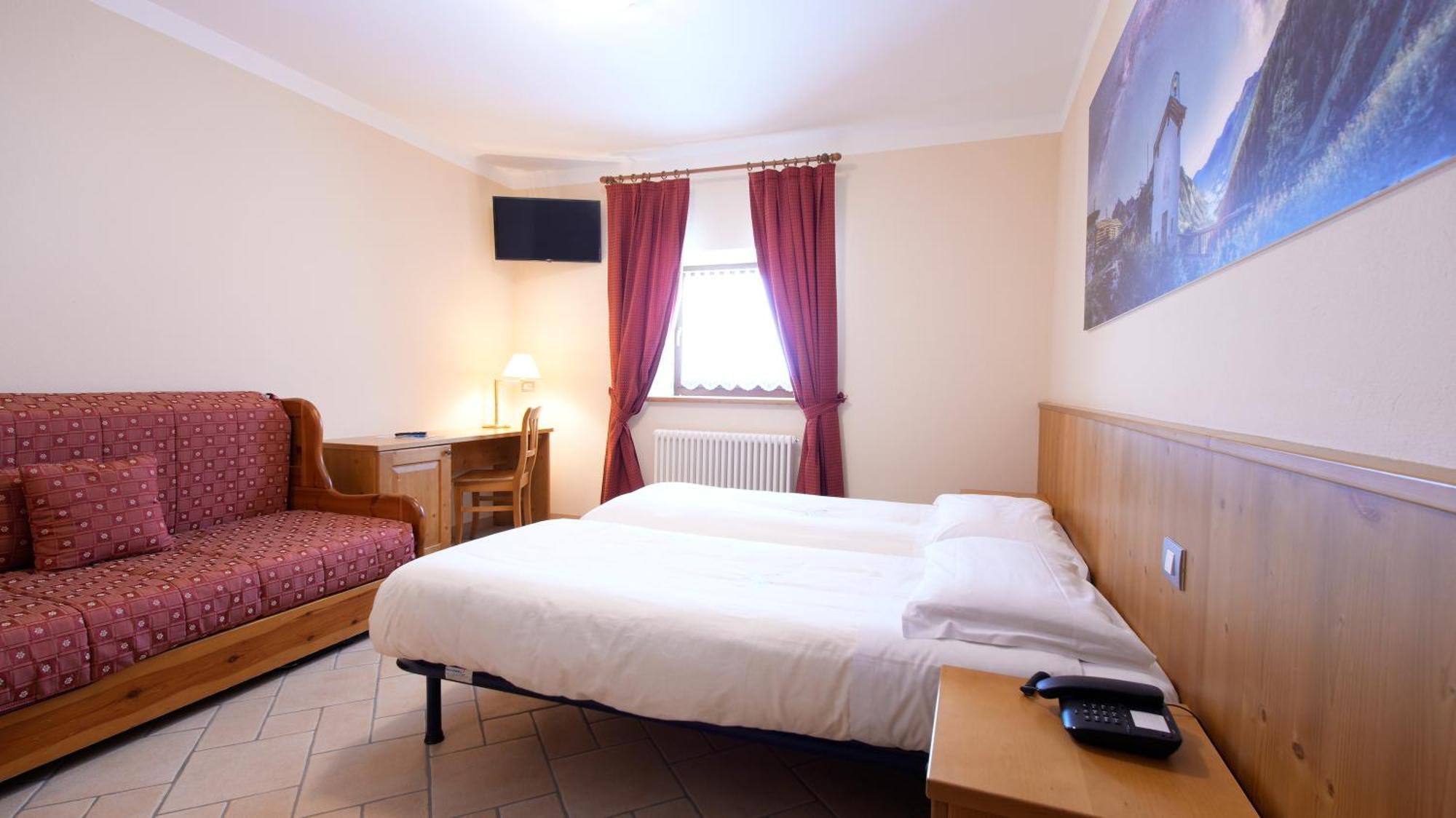 Ristoro Sitten - 2300 Mt Hotel 2*