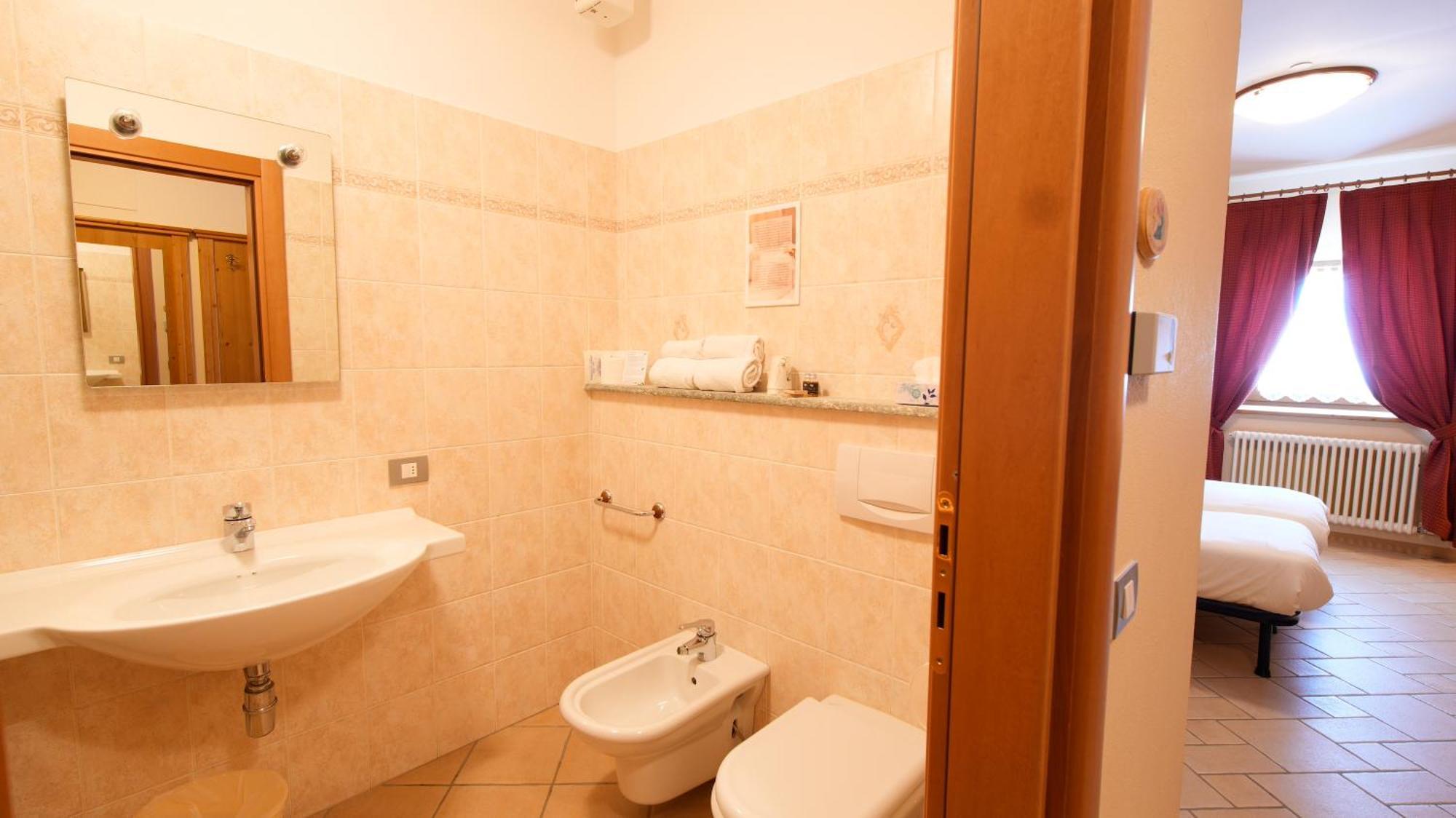 Hotel Ristoro Sitten - 2300 Mt Gressoney-la-Trinité